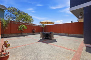 036_F8_33 Vale St Daly City