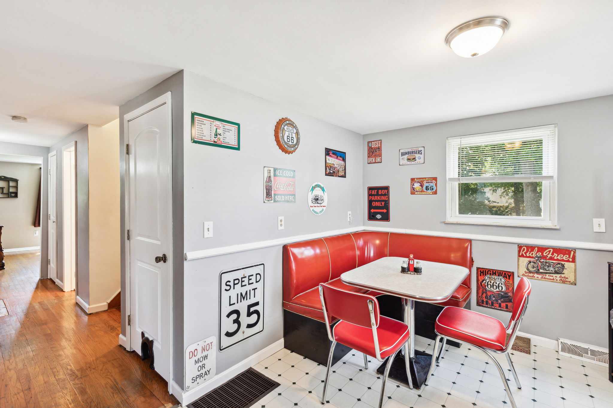 14_Interior