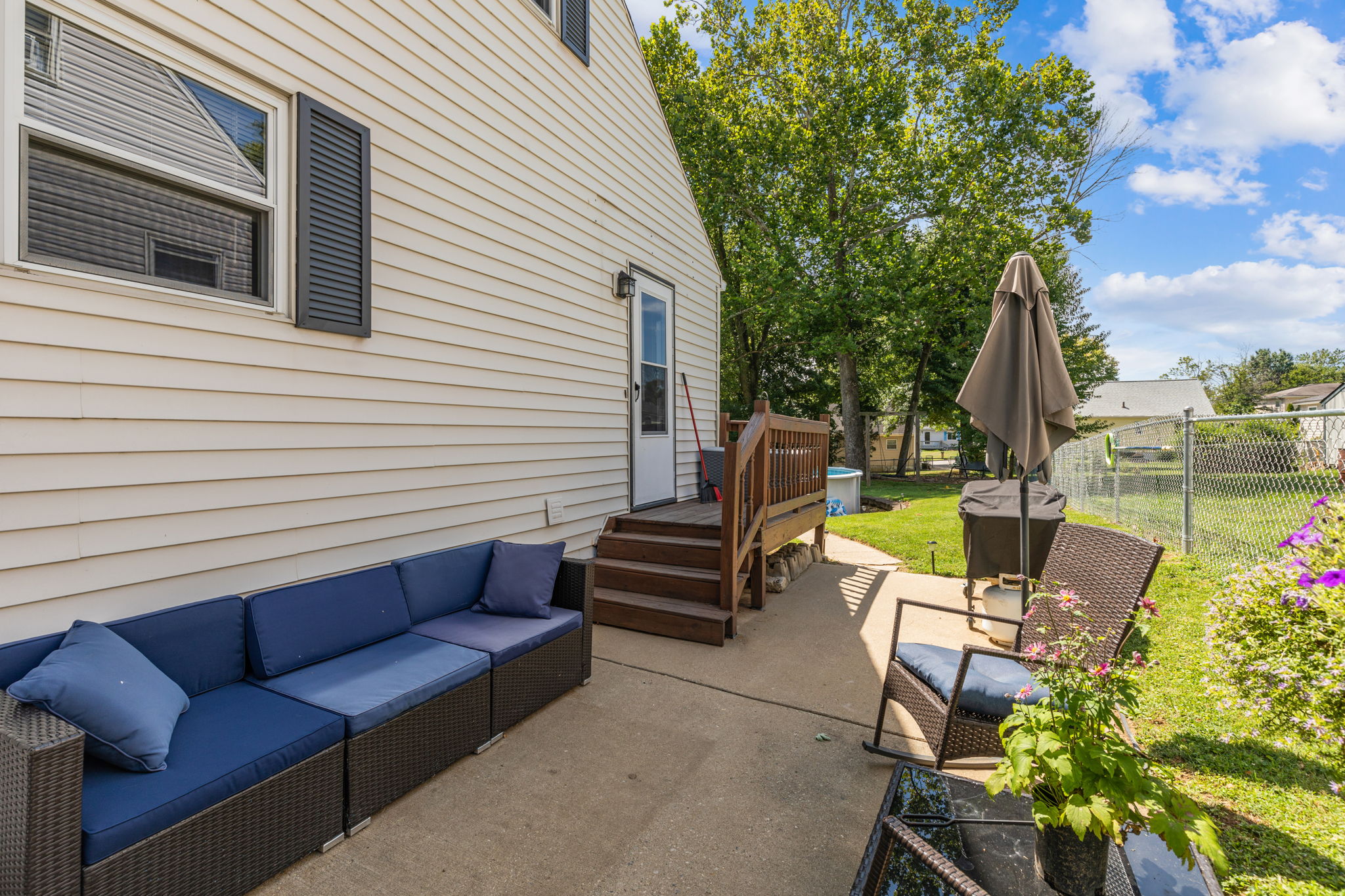 26_Exterior