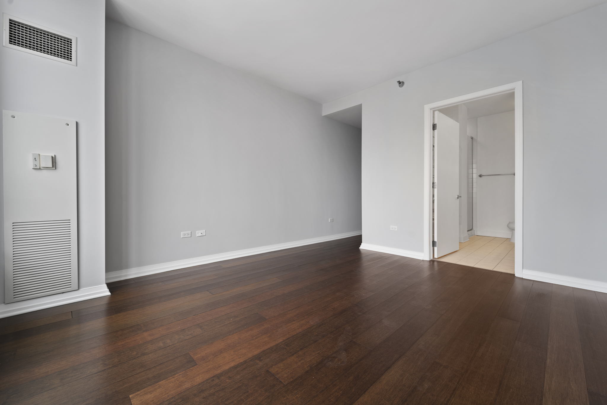 33 W Ontario St, Chicago, IL 60654, USA Photo 6