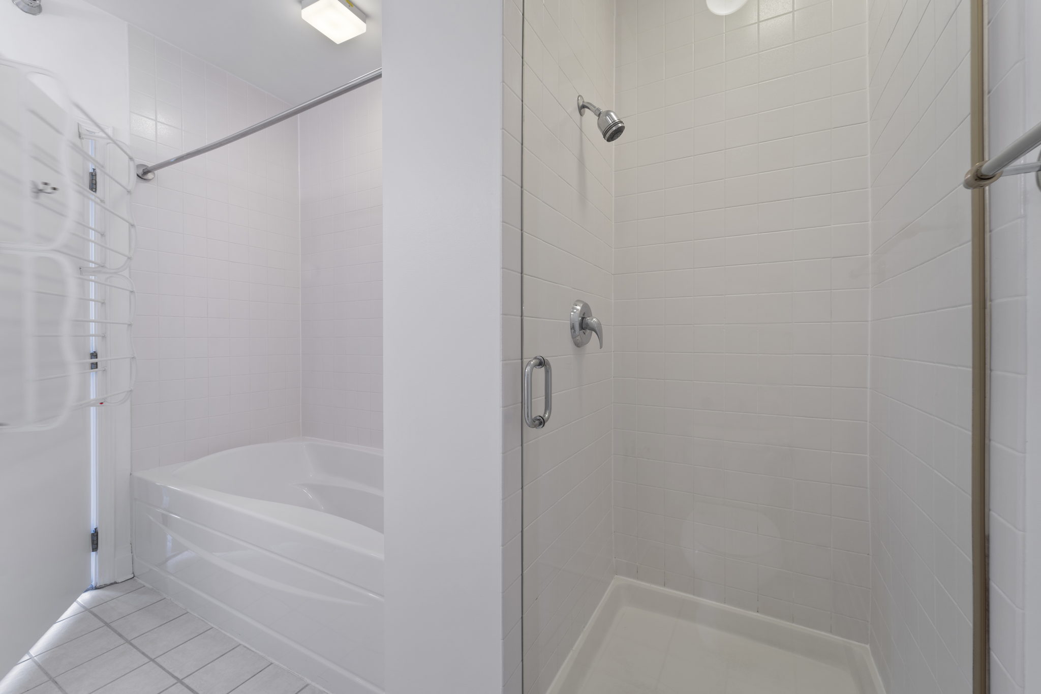 33 W Ontario St, Chicago, IL 60654, USA Photo 8
