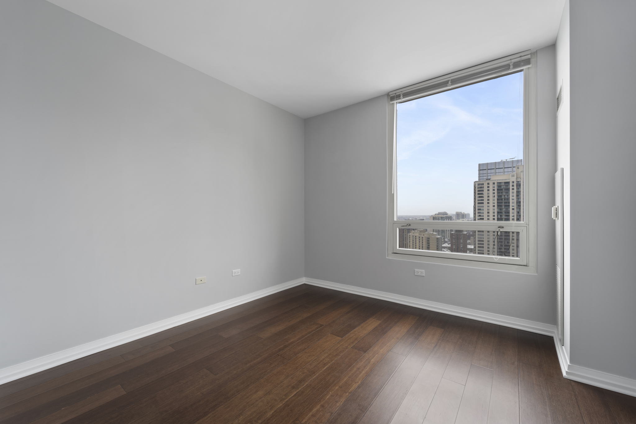 33 W Ontario St, Chicago, IL 60654, USA Photo 9
