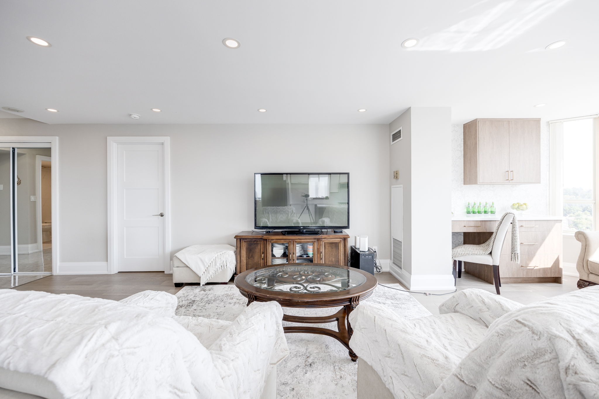 Richmond Hill property showcase — delivered property photograph 9