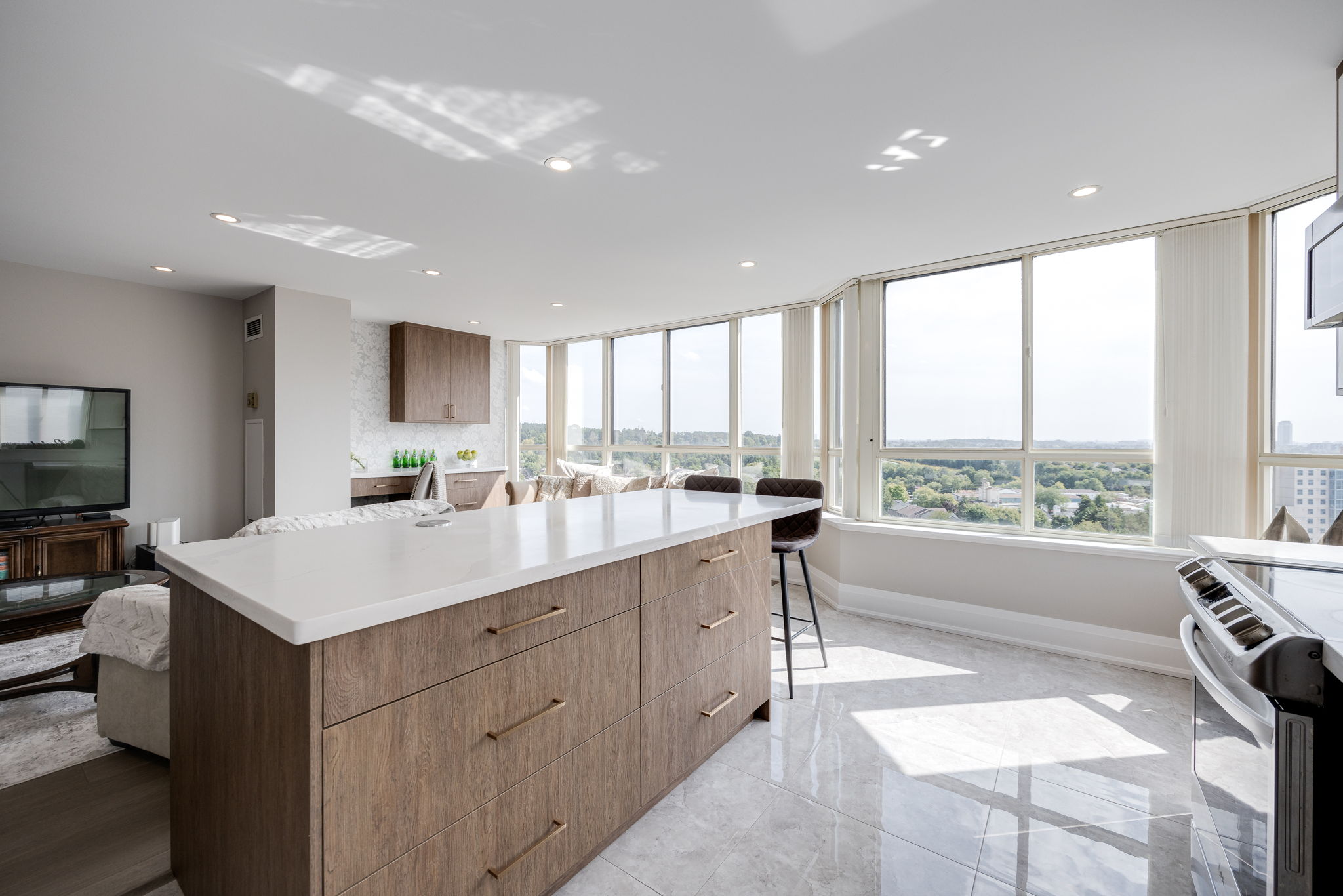 Richmond Hill property showcase — delivered property photograph 16