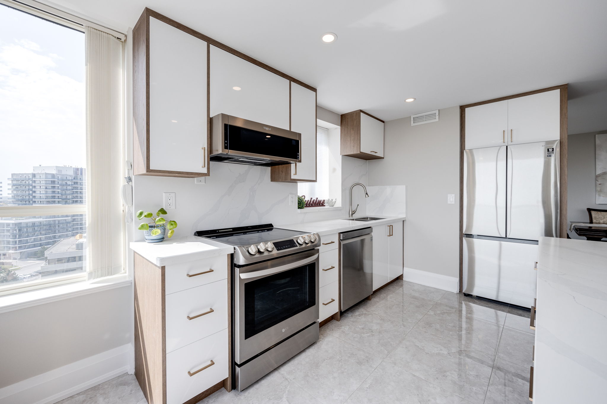 Richmond Hill property showcase — delivered property photograph 18