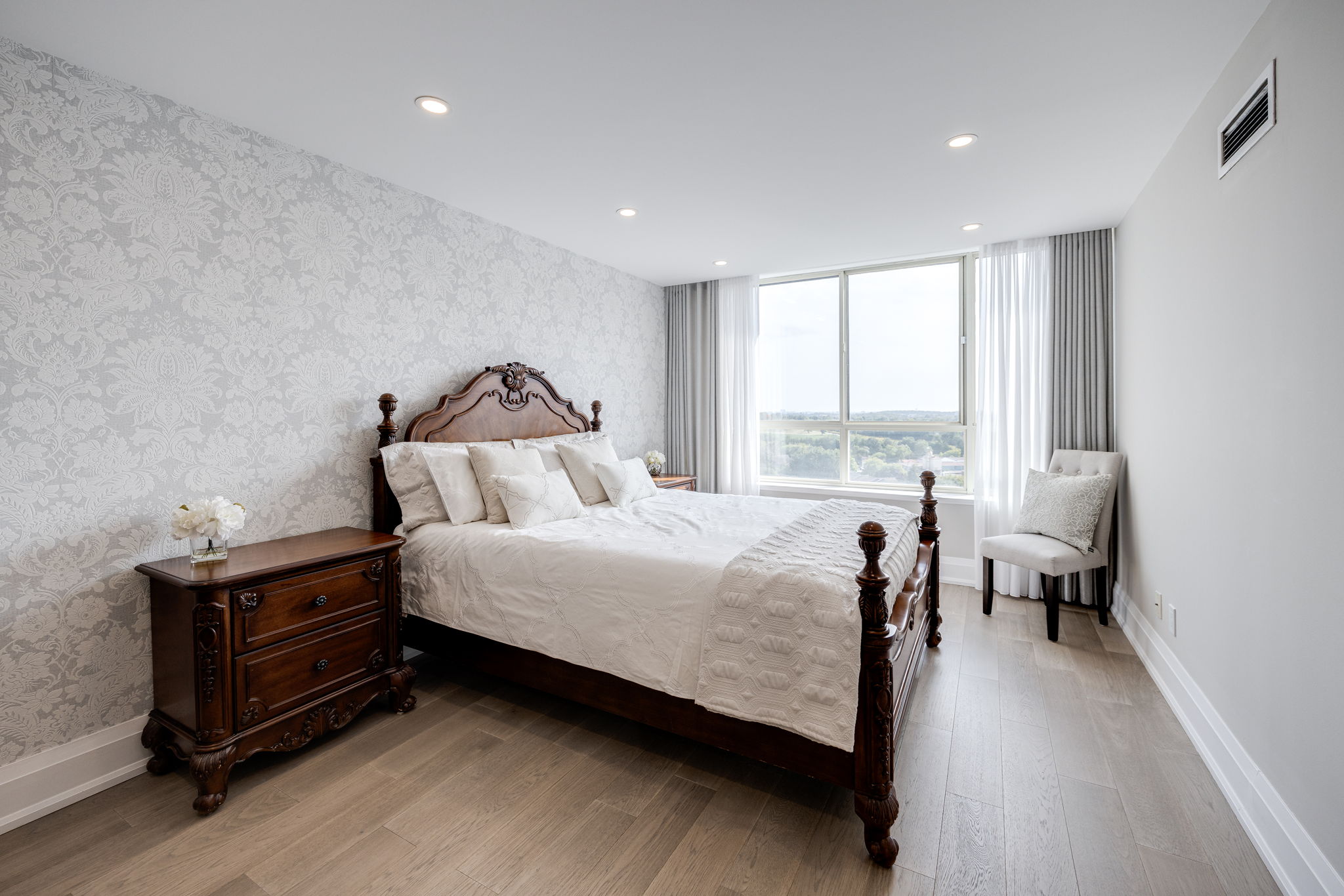 Richmond Hill property showcase — delivered property photograph 23