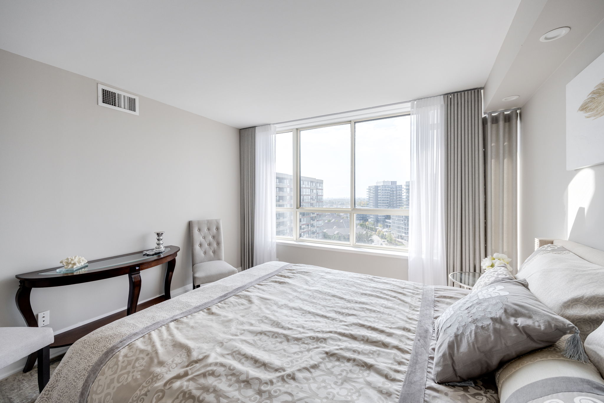 Richmond Hill property showcase — delivered property photograph 31