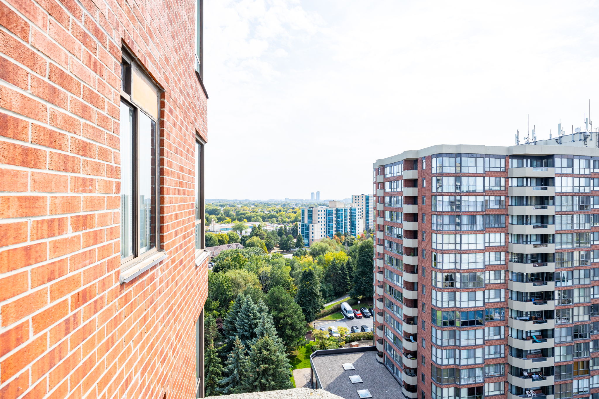 Richmond Hill property showcase — delivered property photograph 41