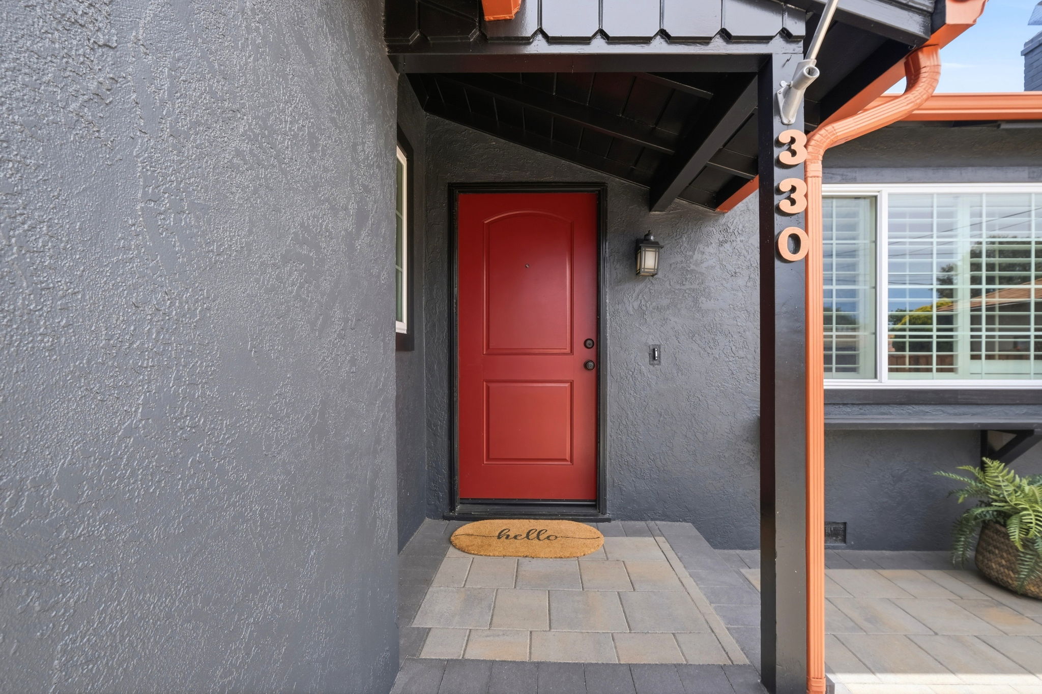 009_F8_330 Falgren Ave