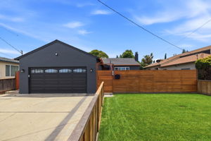 004_F8_330 Falgren Ave