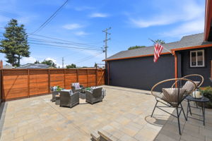 007_F8_330 Falgren Ave
