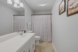  Photo 12