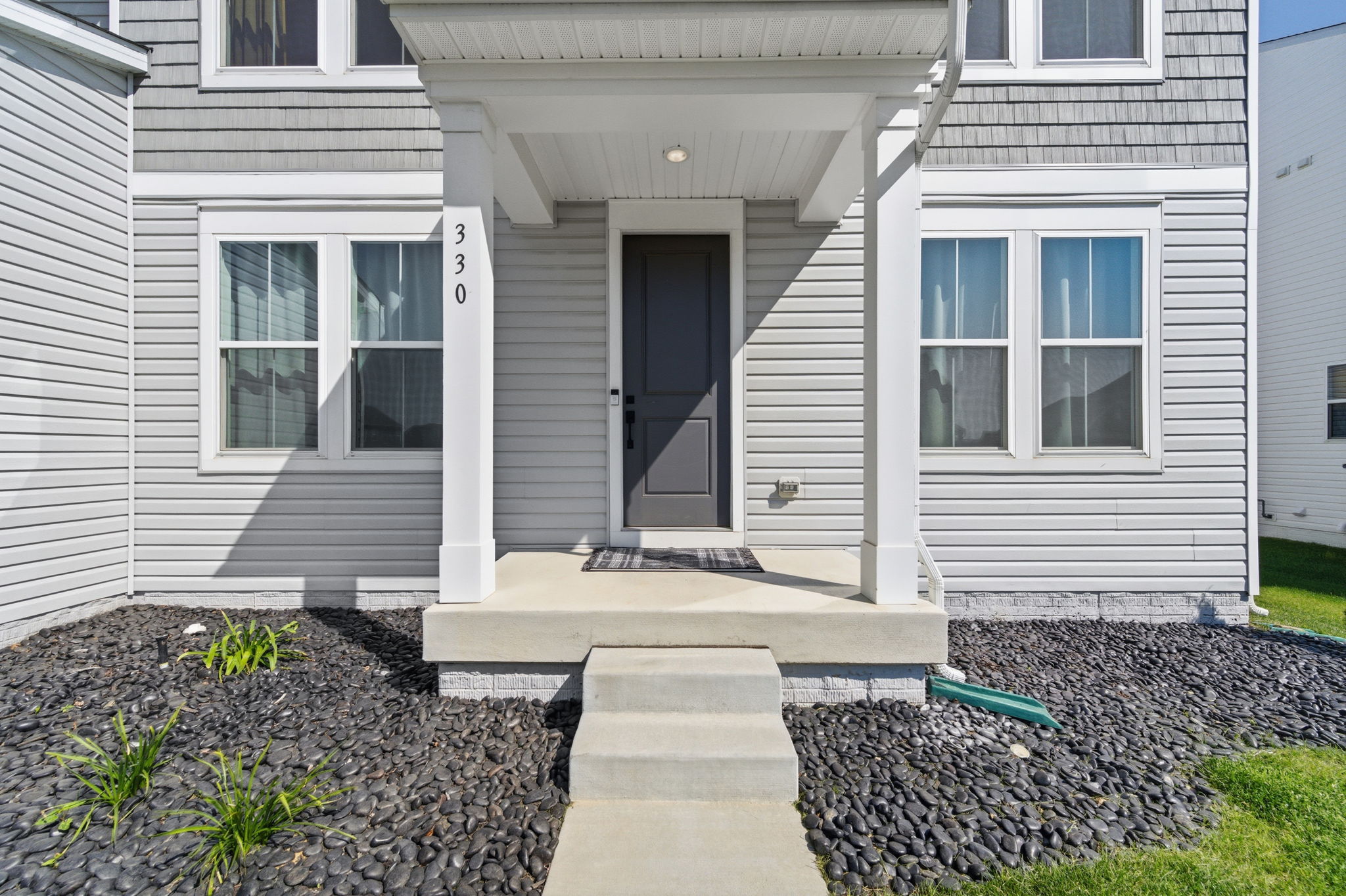 Front Exteriors (7)