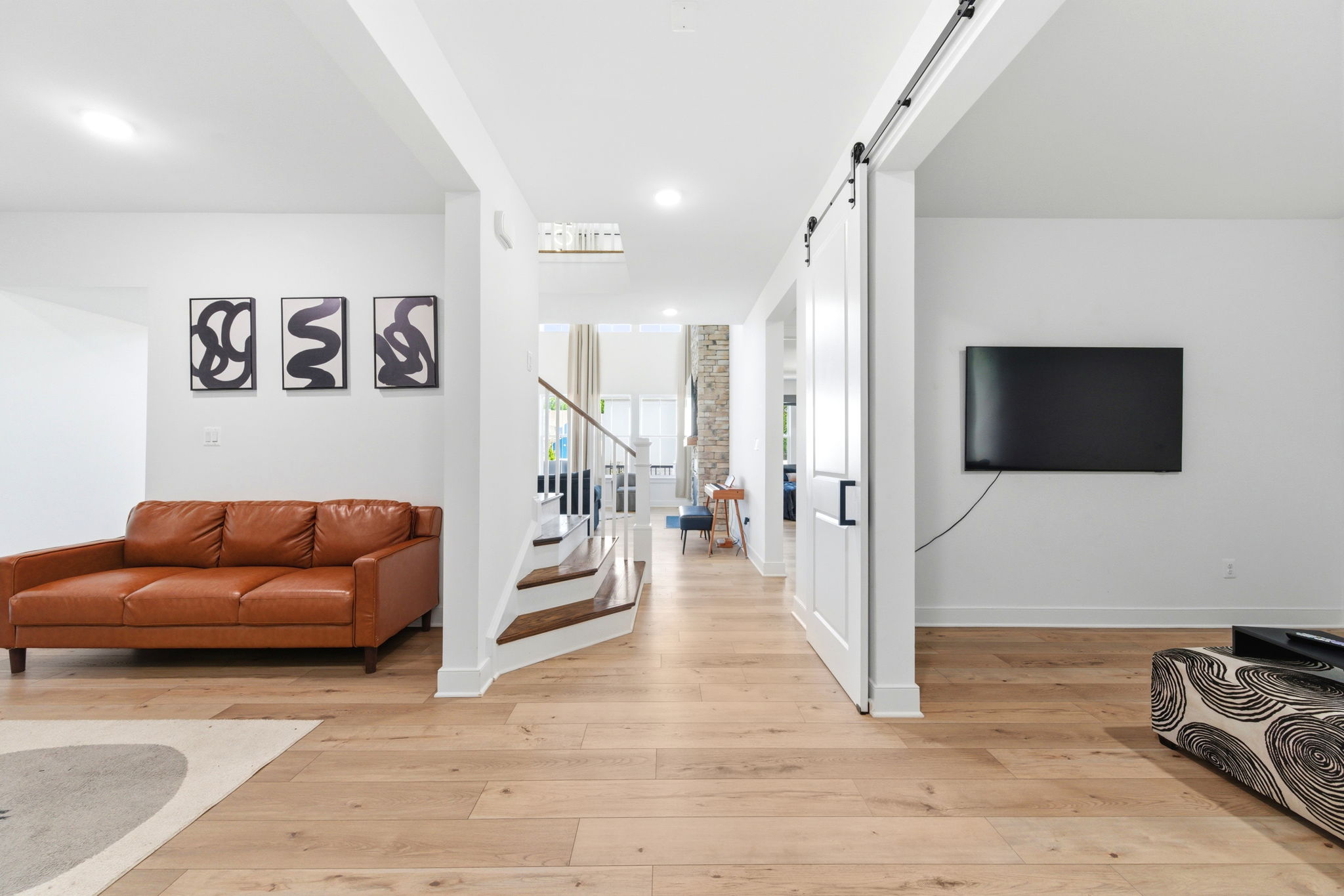 Interiors (1)