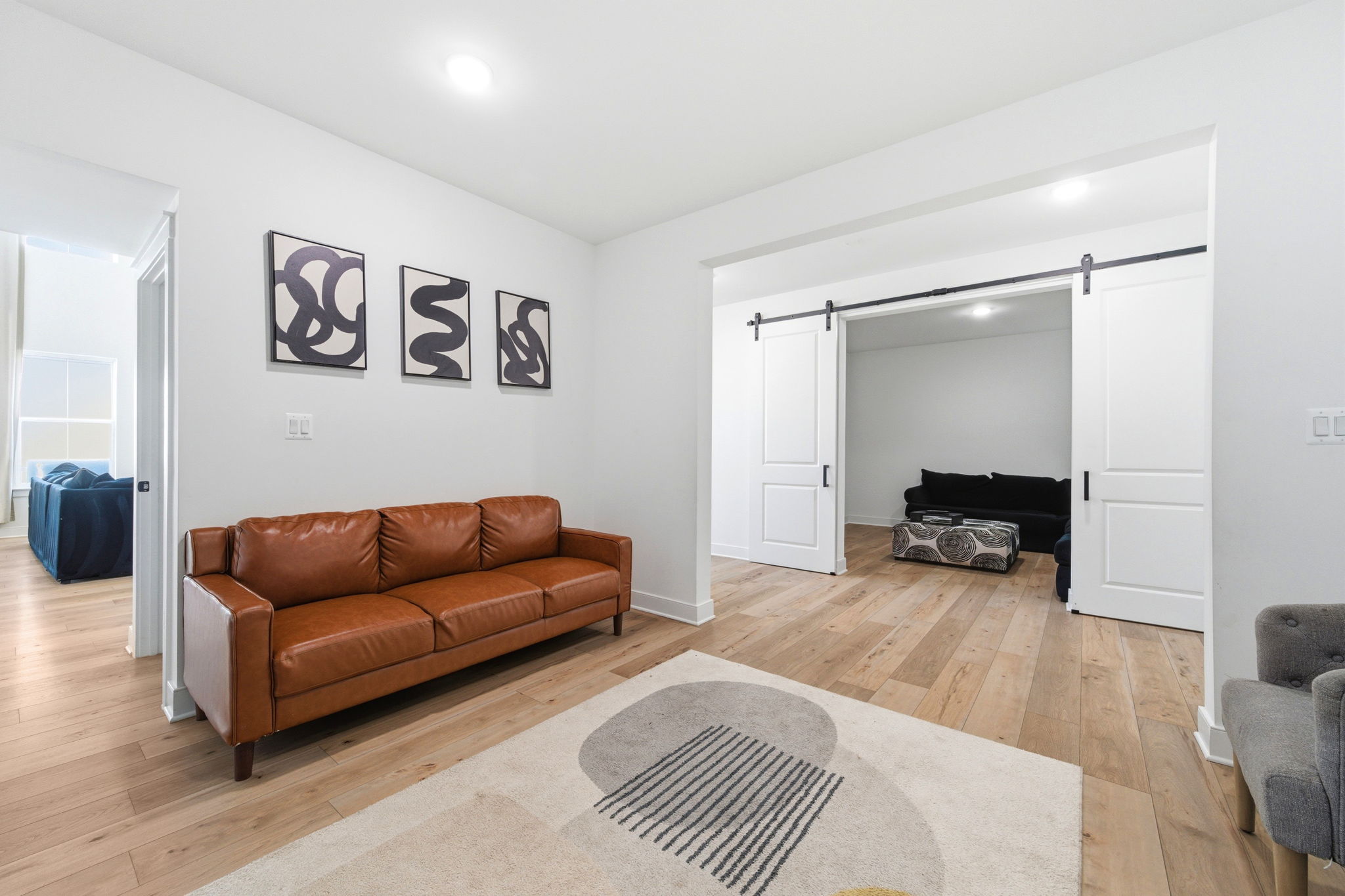 Interiors (10)