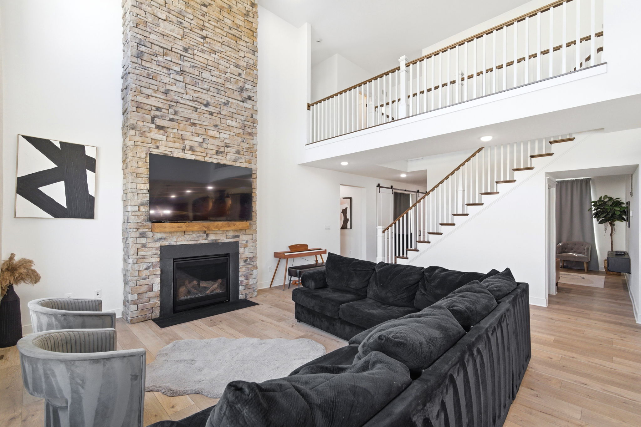 Interiors (15)