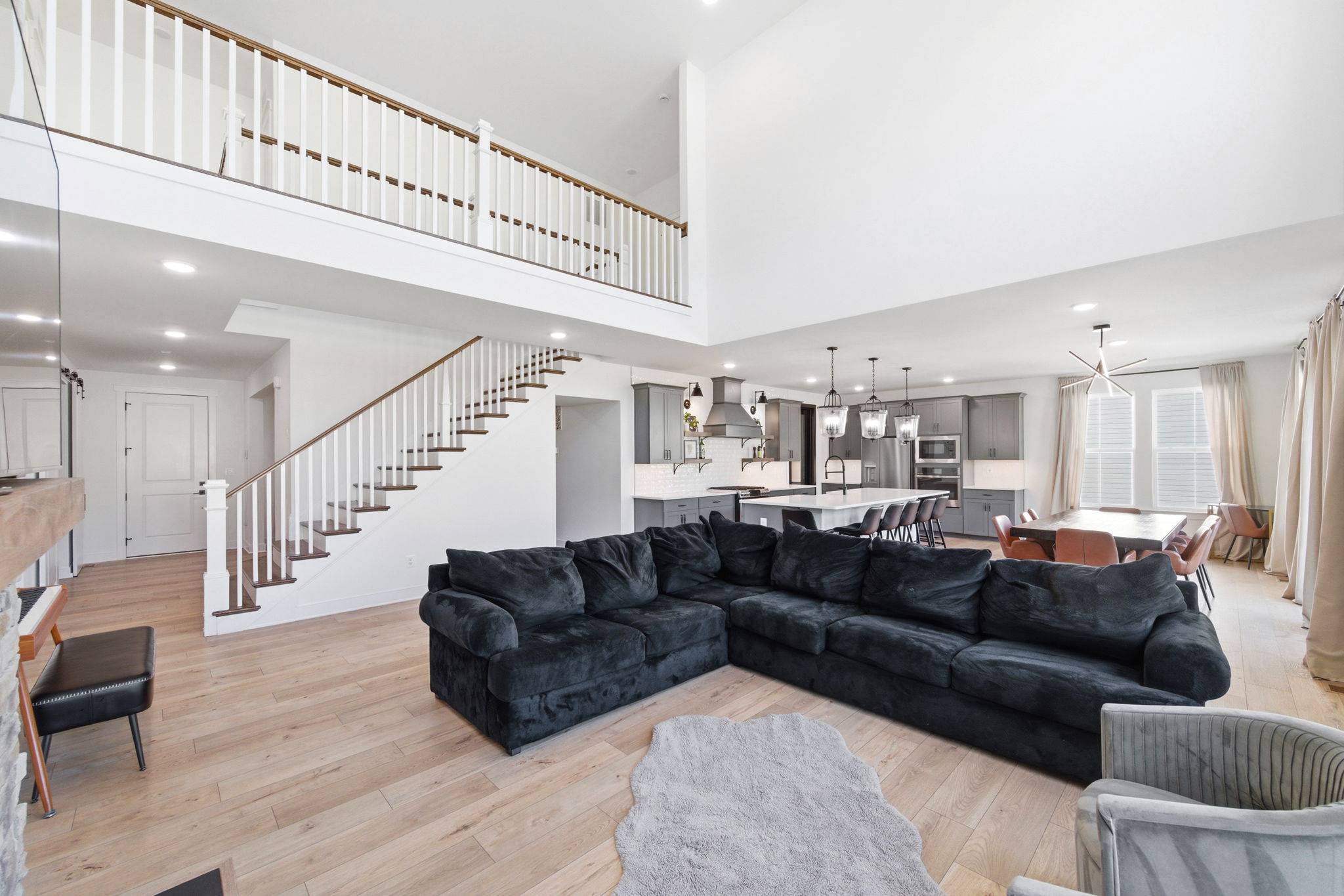 Interiors (17)