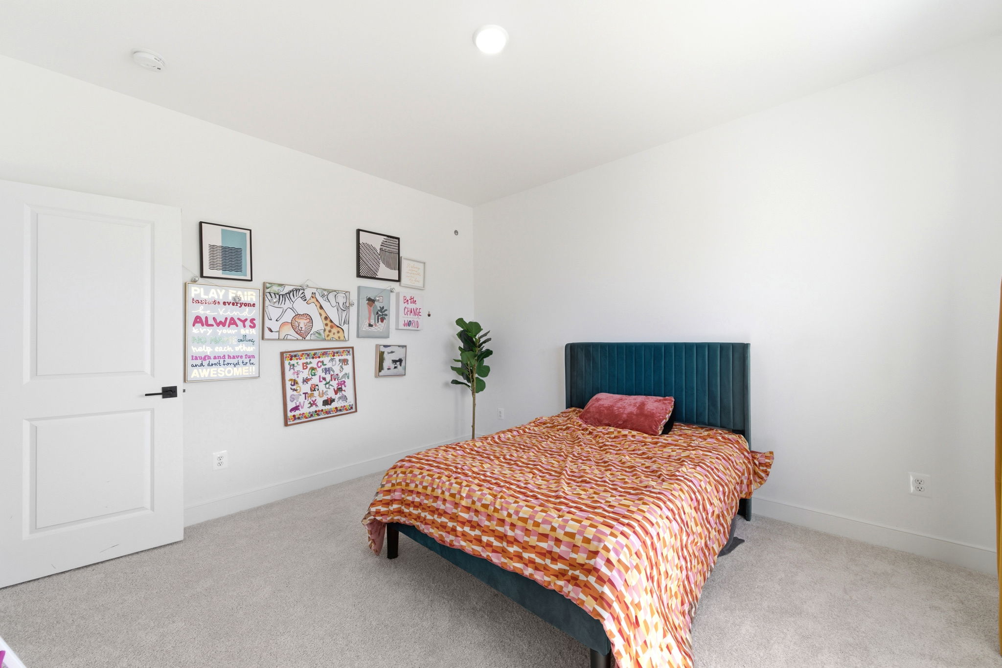 Interiors (66)