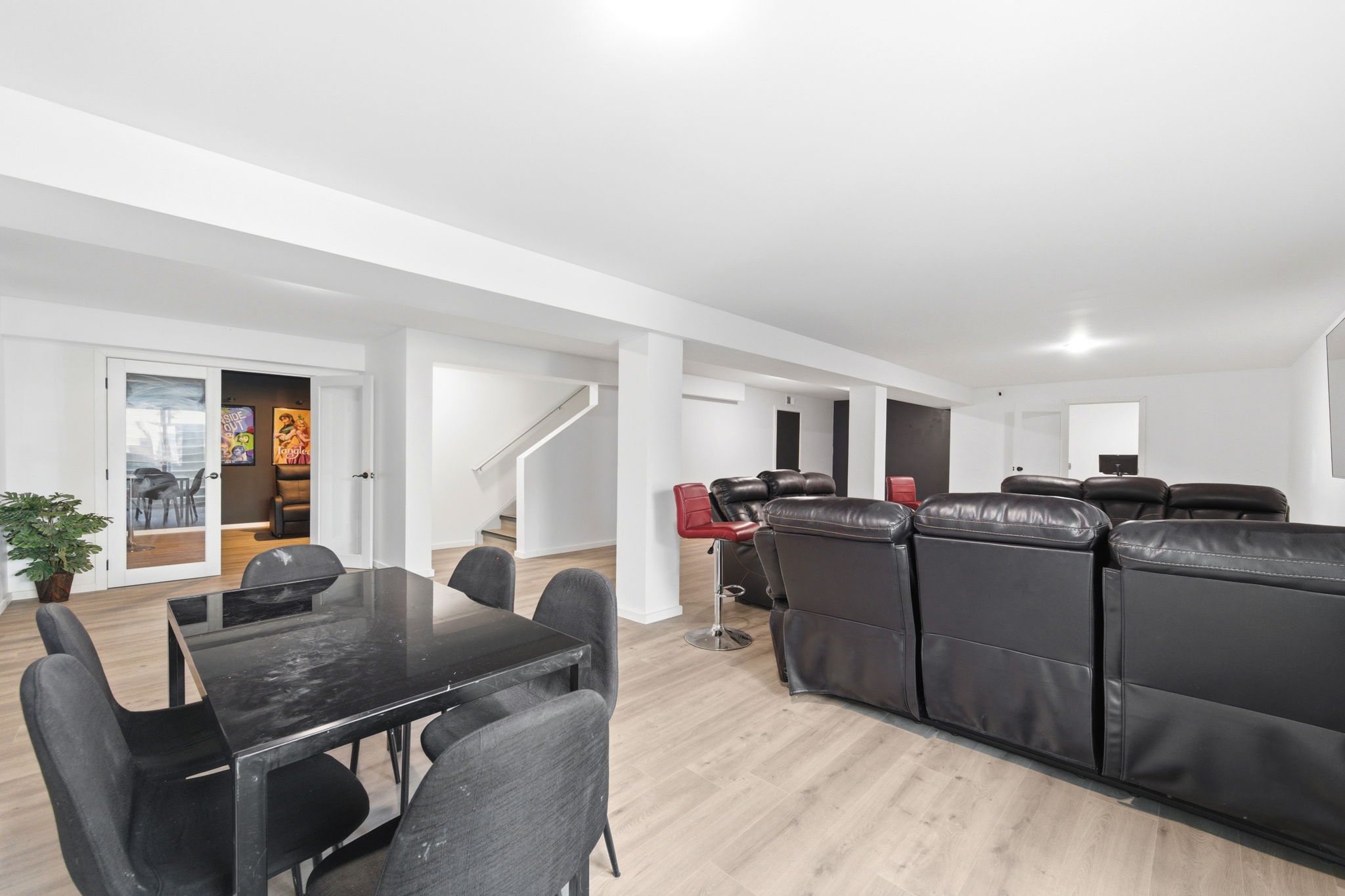 Interiors (72)