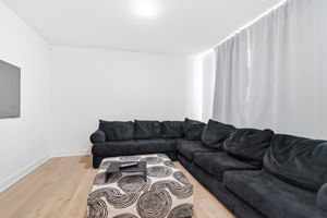 Interiors (4)