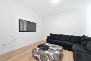 Interiors (5)