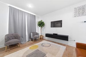 Interiors (8)