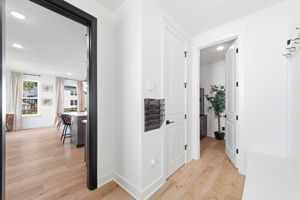 Interiors (33)