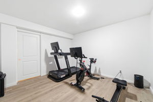 Interiors (77)