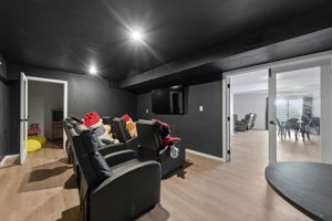 Interiors (80)