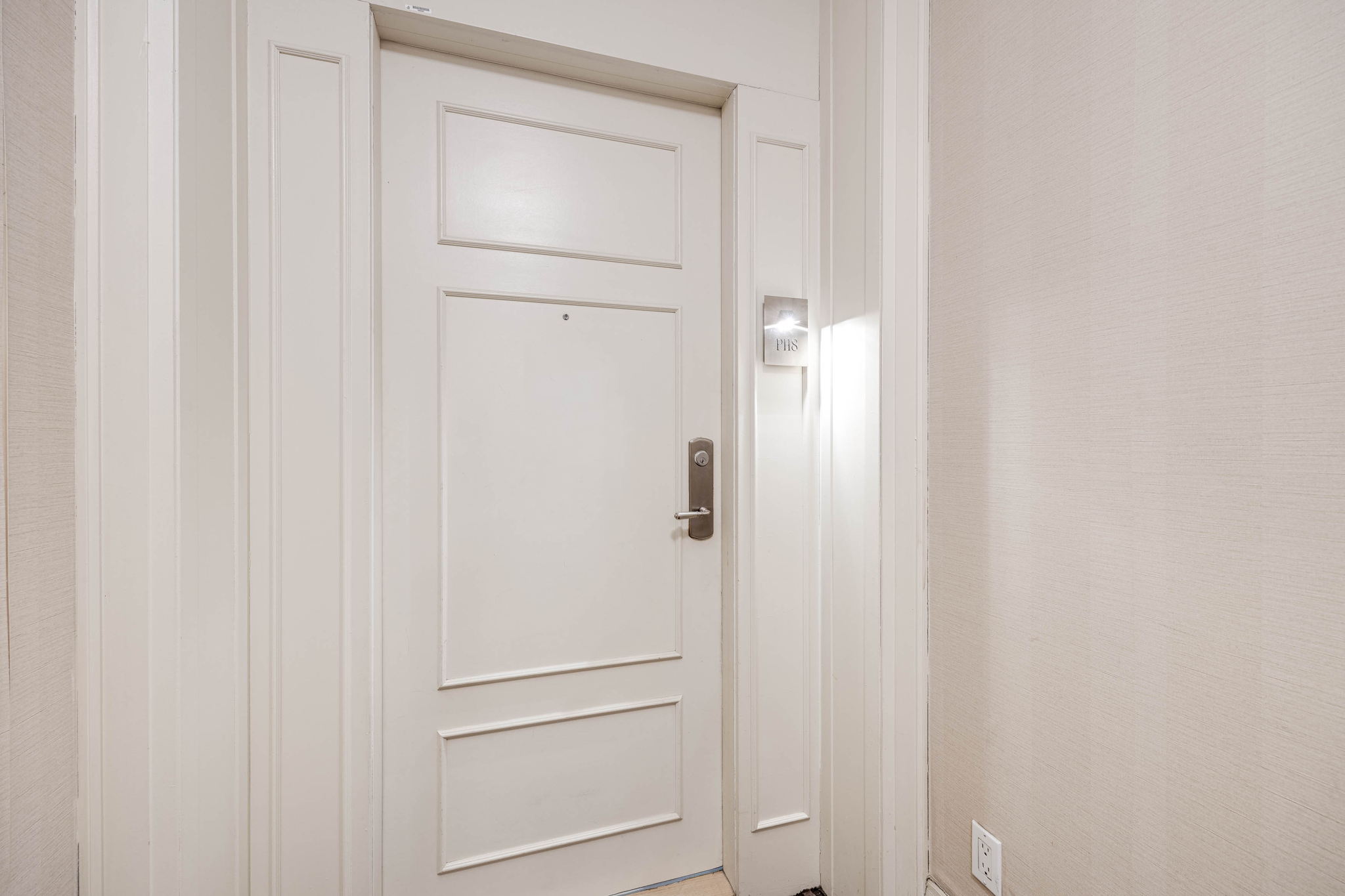 Richmond Hill property showcase — delivered property photograph 25