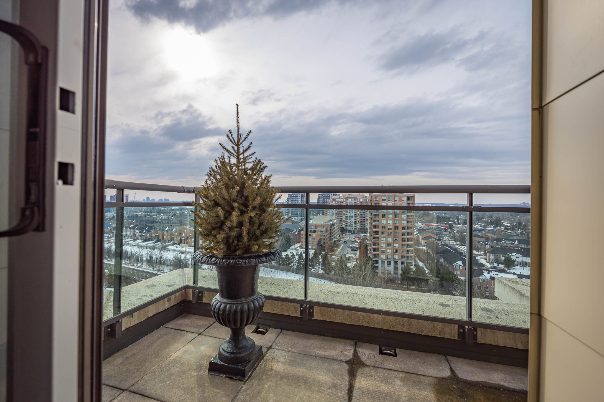 Richmond Hill property showcase — delivered property photograph 36