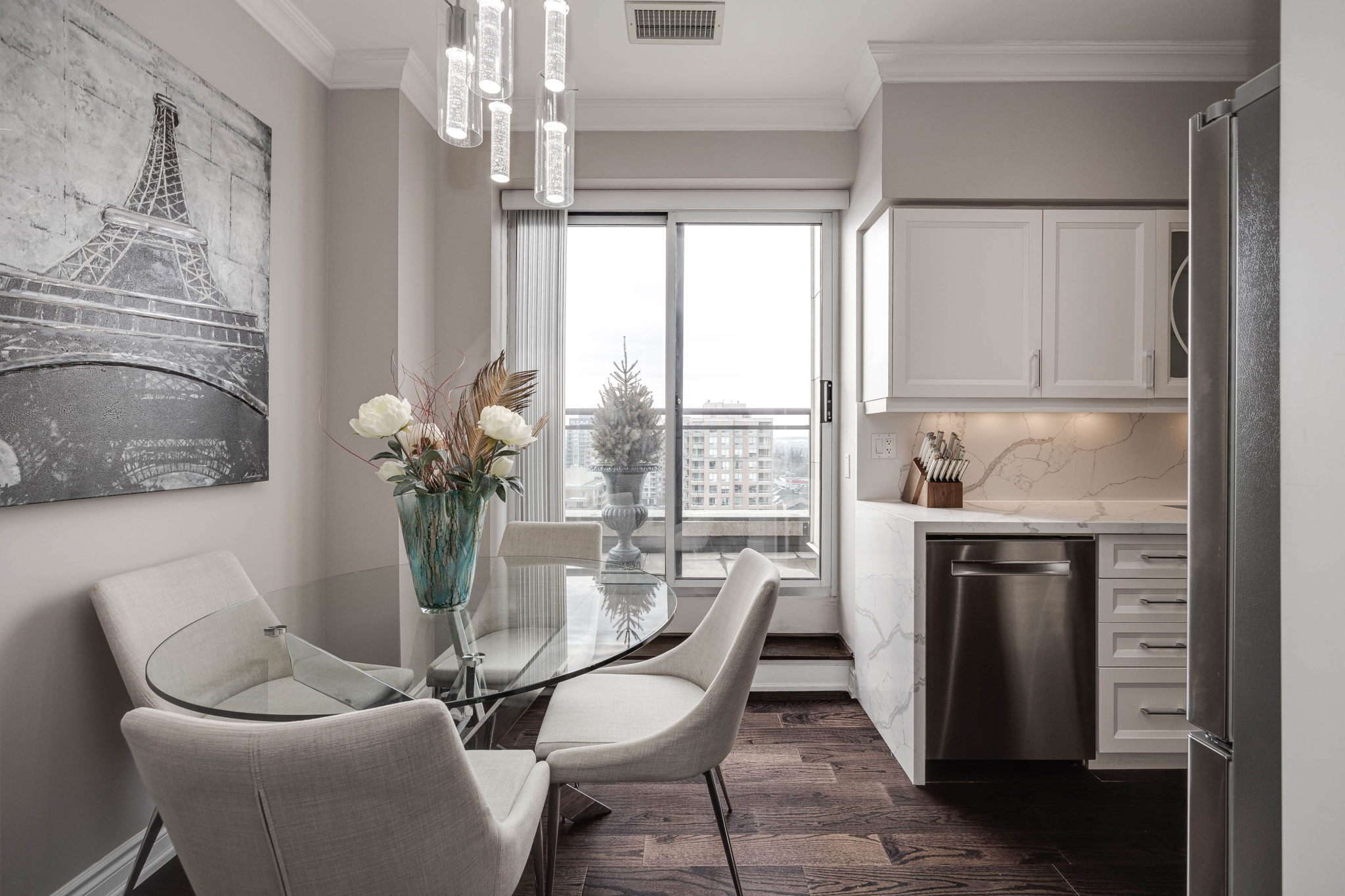 Richmond Hill property showcase — delivered property photograph 8