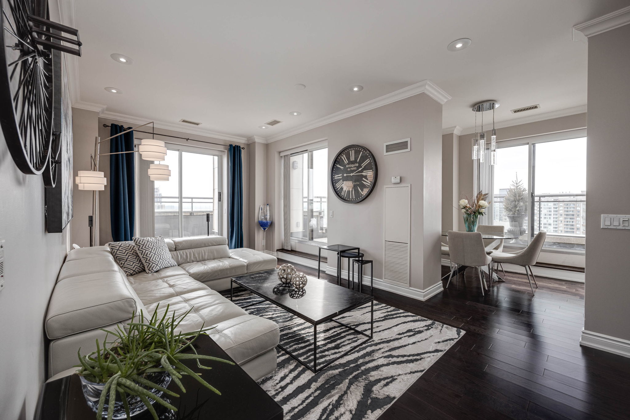 Richmond Hill property showcase — delivered property photograph 3
