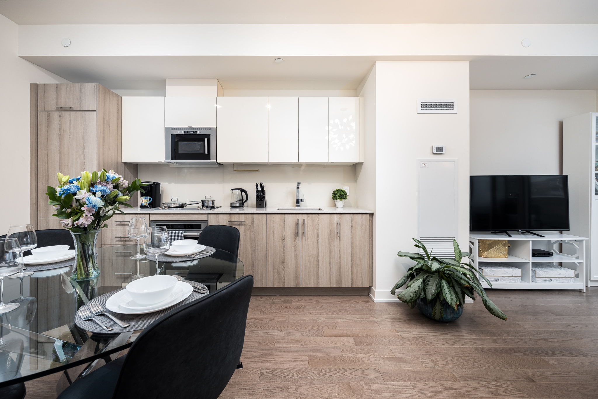 Toronto property showcase — delivered property photograph 3