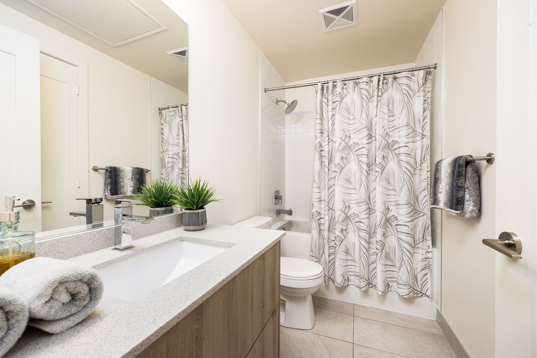 Toronto property showcase — delivered property photograph 8