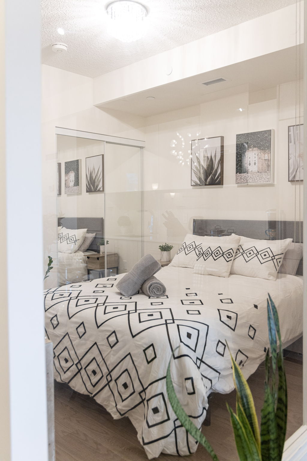 Toronto property showcase — delivered property photograph 23