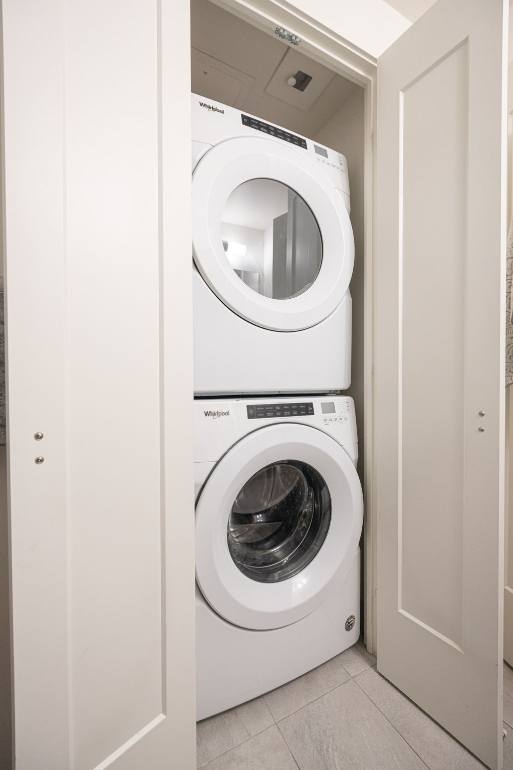 Toronto property showcase — delivered property photograph 28