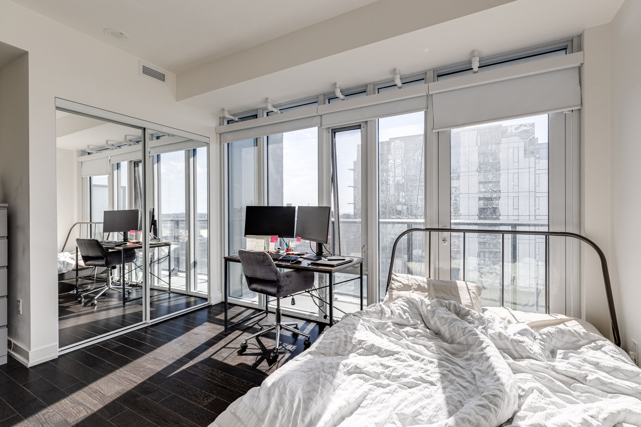 Toronto property showcase — delivered property photograph 18