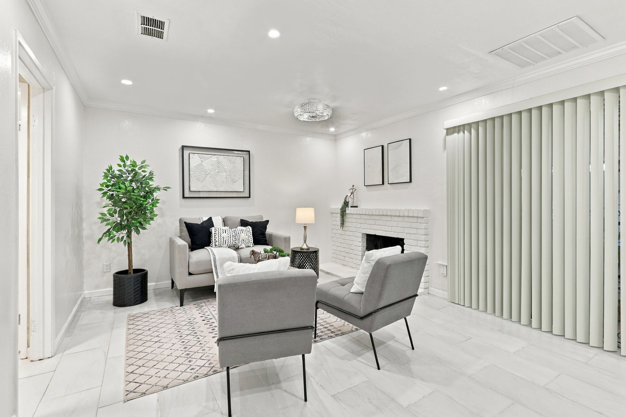 009_F8_330 Ryegate Ct
