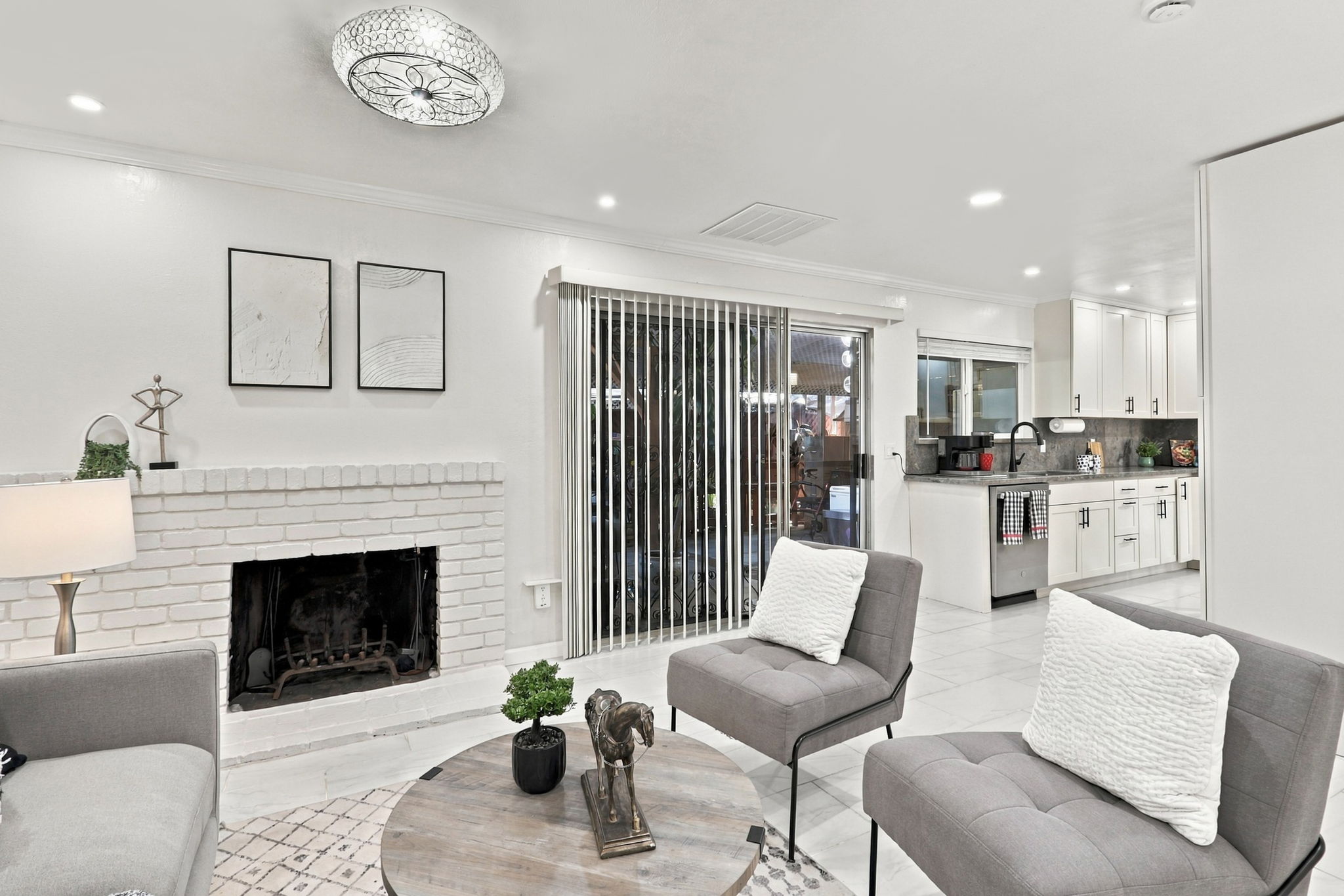 011_F8_330 Ryegate Ct