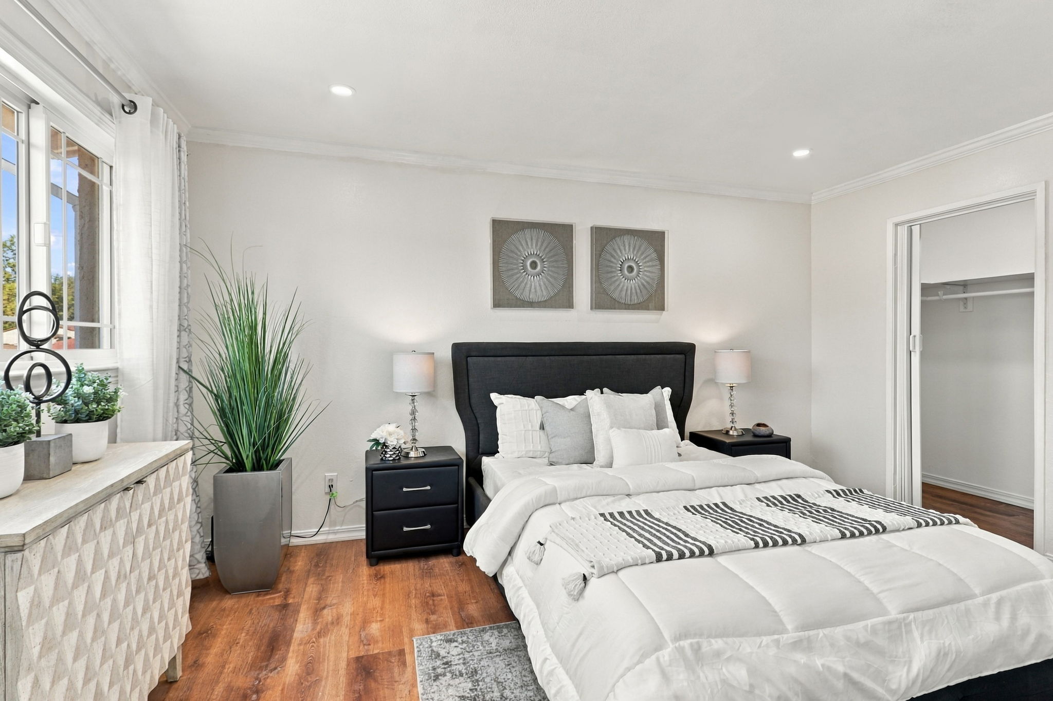 027_F8_330 Ryegate Ct