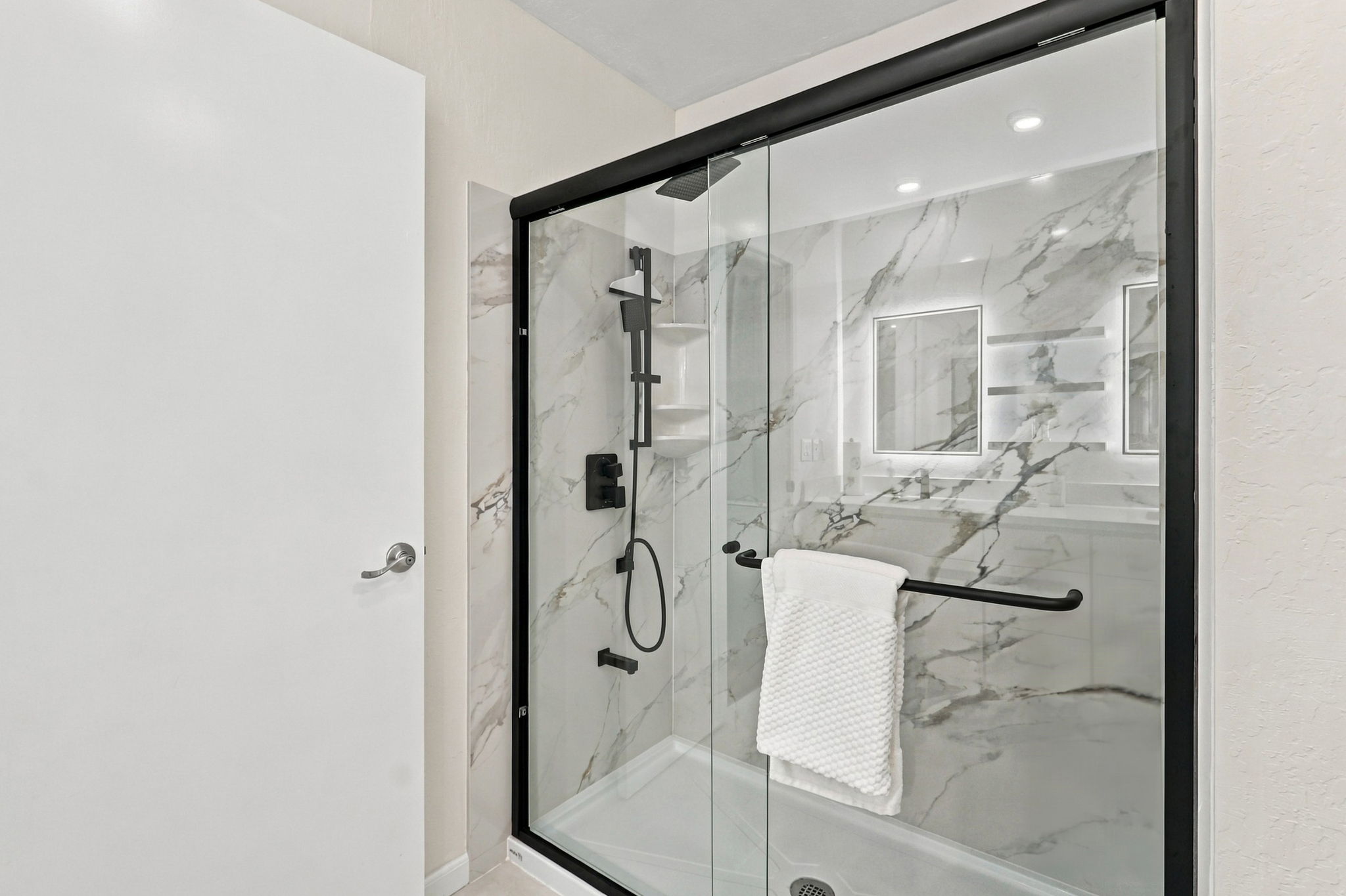 037_F8_330 Ryegate Ct