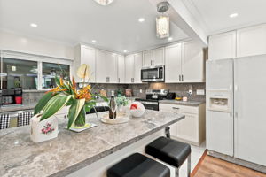 017_F8_330 Ryegate Ct