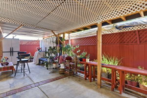 044_F8_330 Ryegate Ct