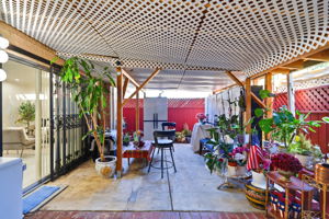 045_F8_330 Ryegate Ct