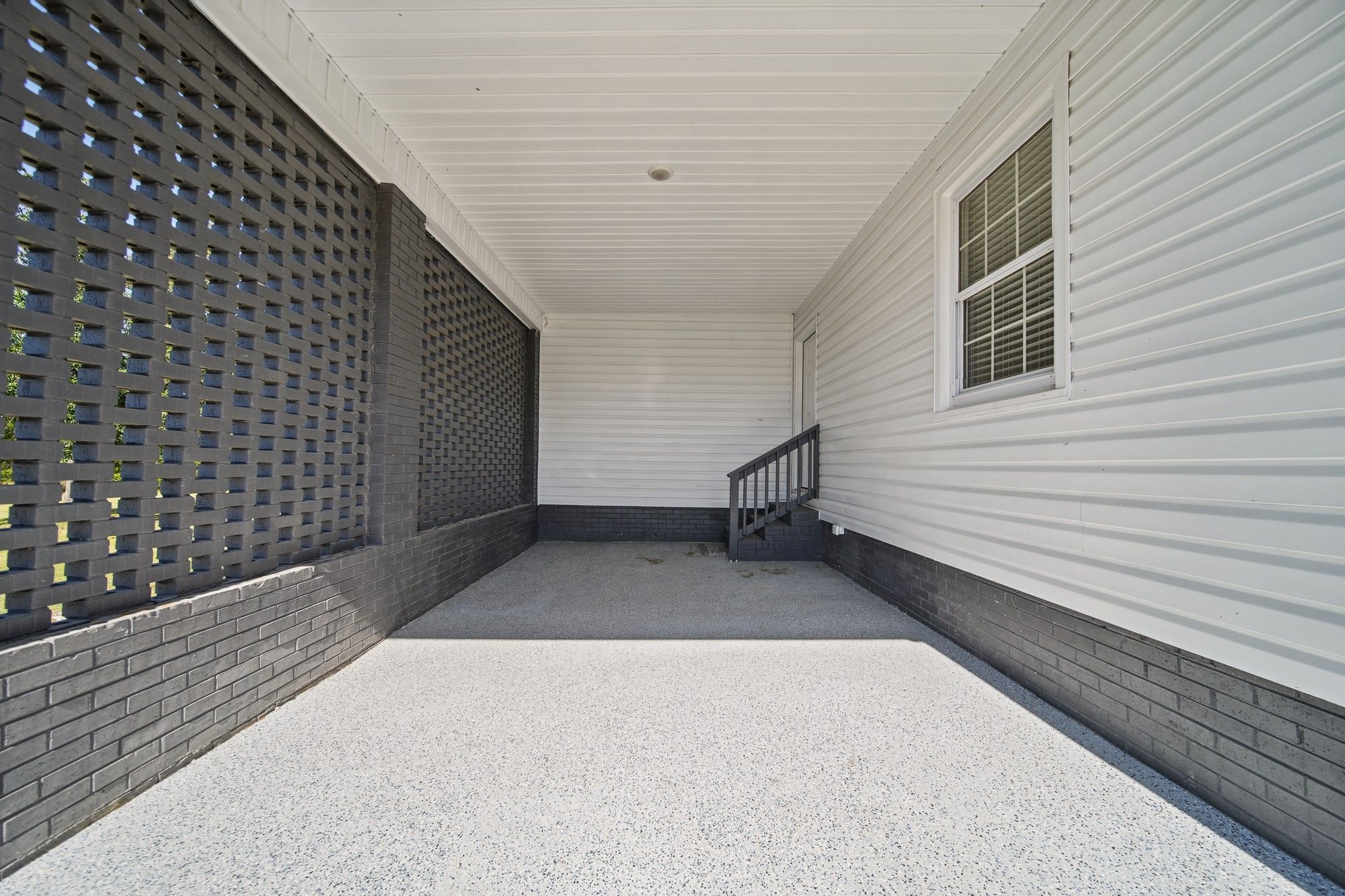  Photo 48