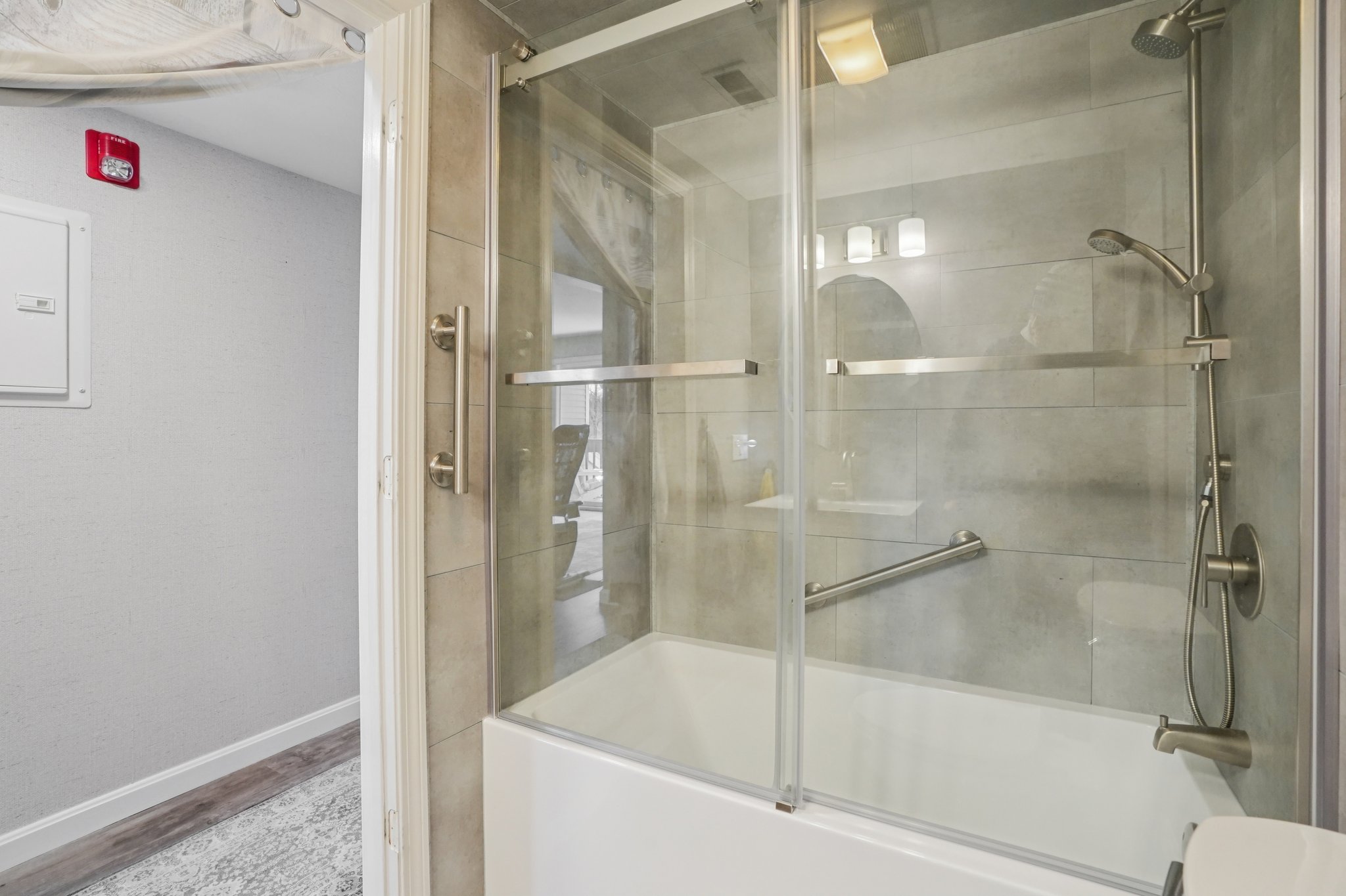 Sunderland Rd-S1803-016.jpg