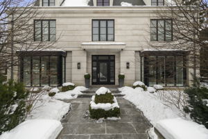 330 Vesta Dr