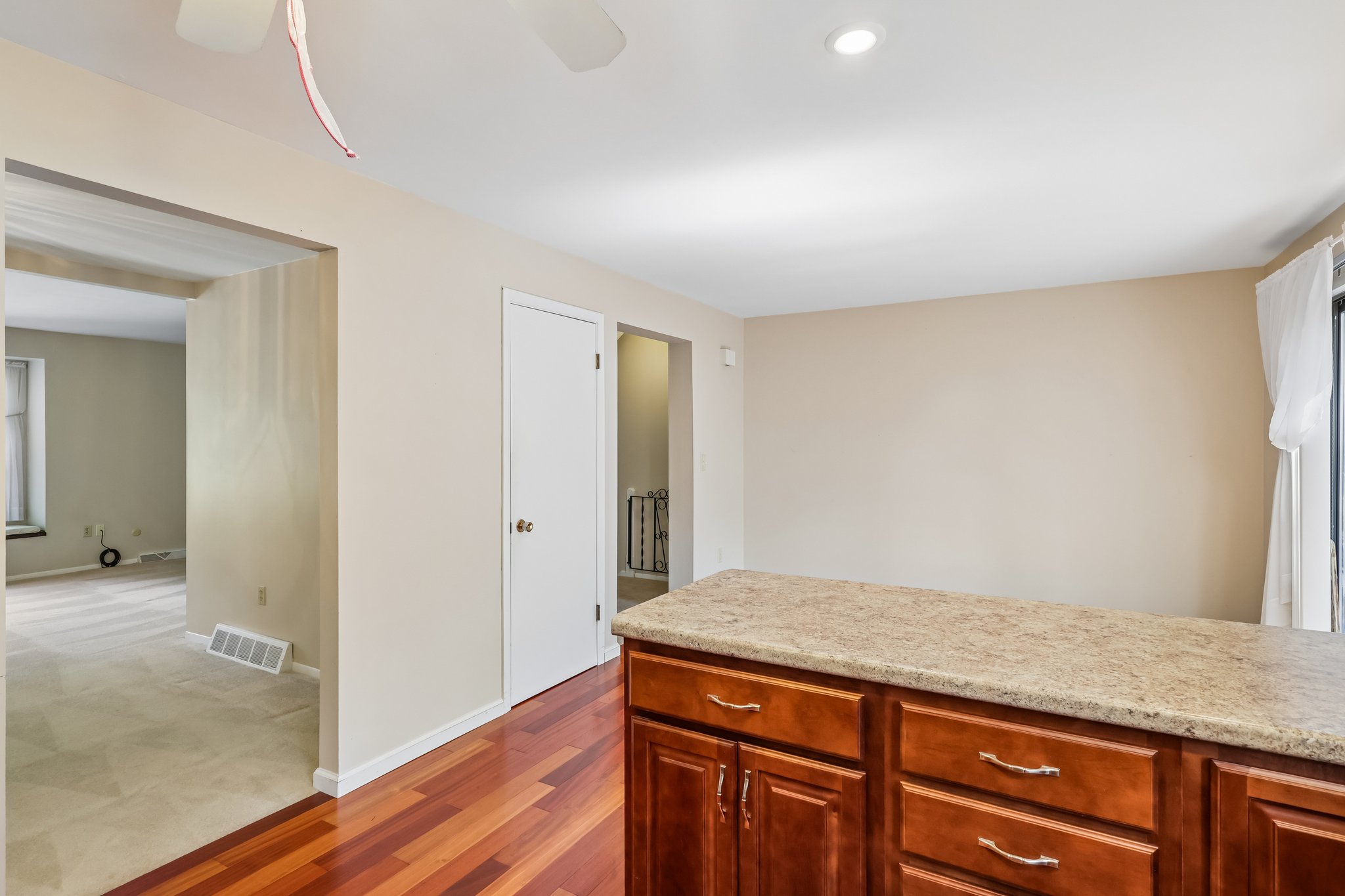 Woodbridge Dr-S0309-022.jpg