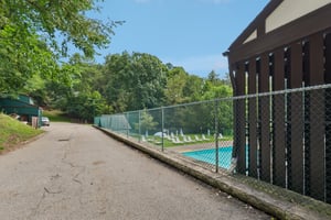 Woodbridge Dr-0209-905.jpg
